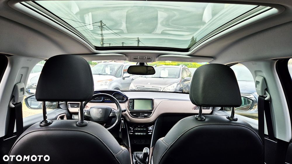 Peugeot 2008 1.6 VTi Allure - 32