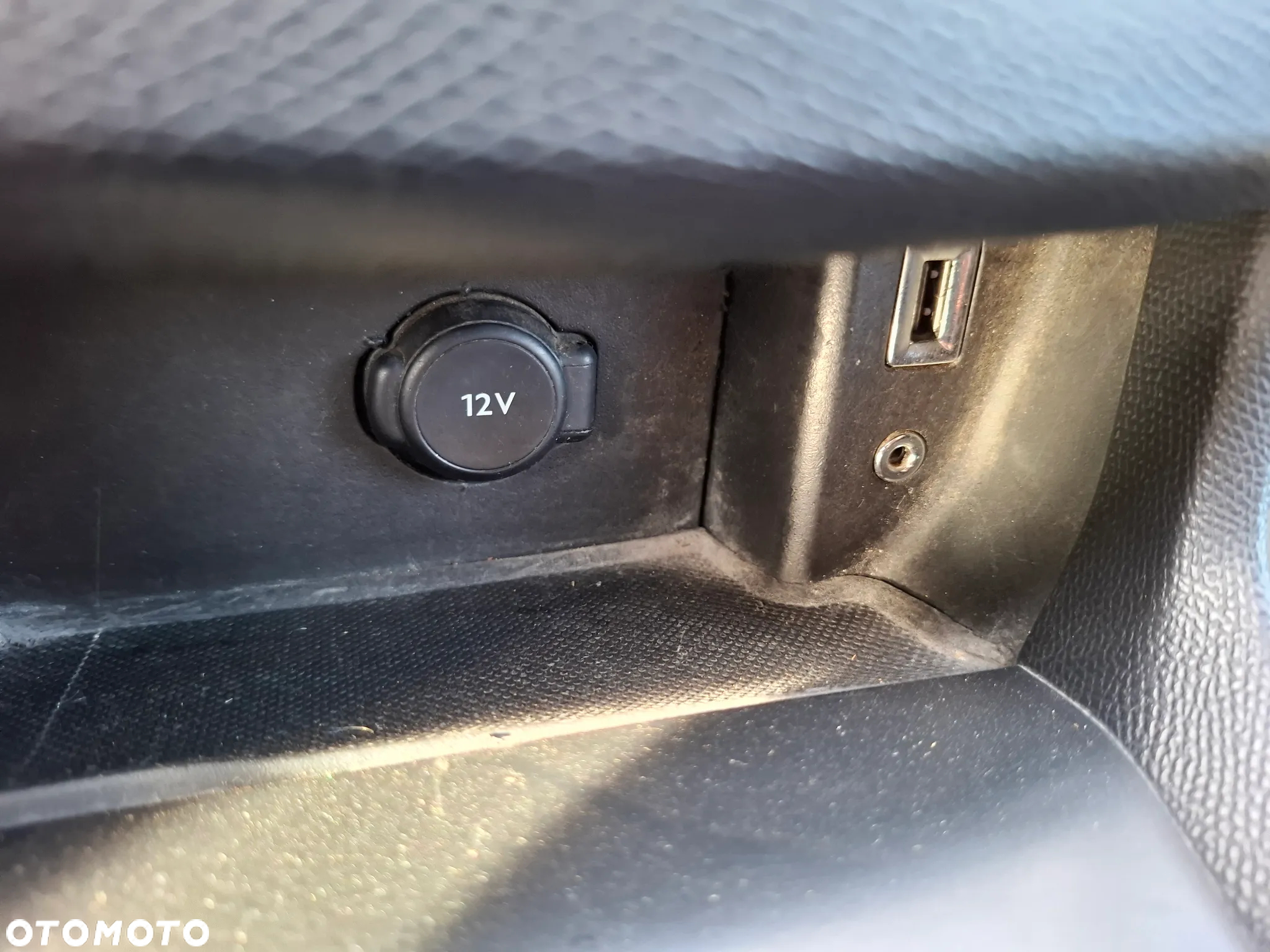 Peugeot 308 1.6 BlueHDi Active S&S - 23