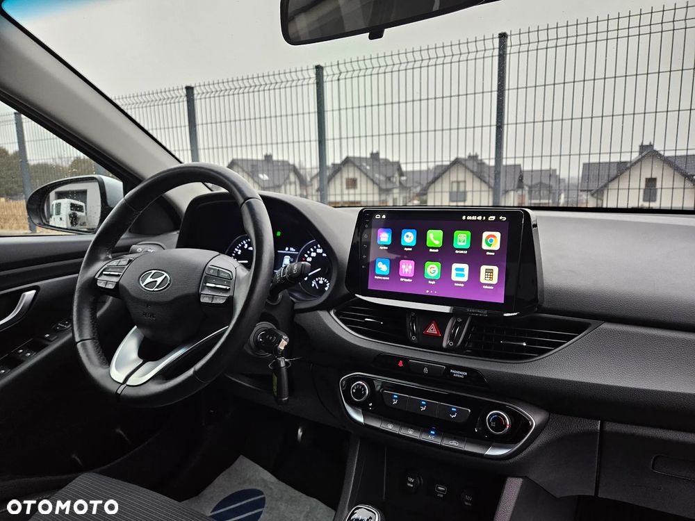 Hyundai i30 1.5 DPI Classic + - 12