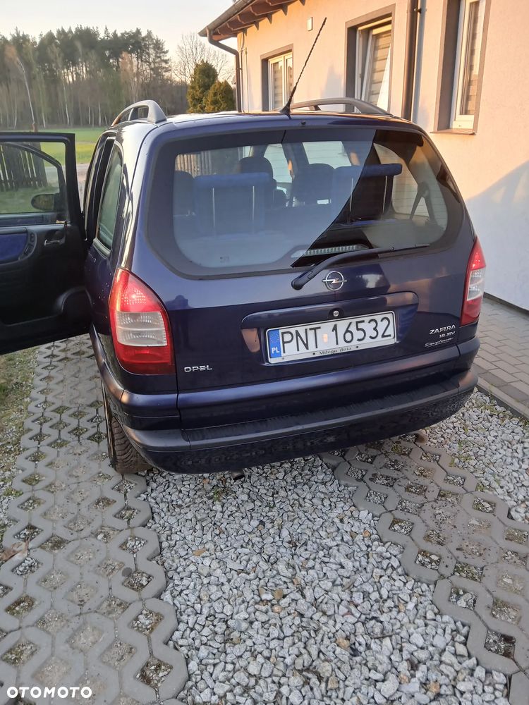 Opel Zafira 1.8 16V Elegance - 12