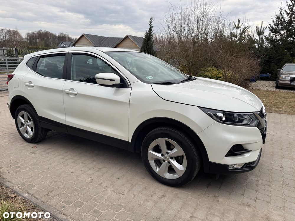 Nissan Qashqai 1.2 DIG-T N-Connecta Xtronic EU6 - 6