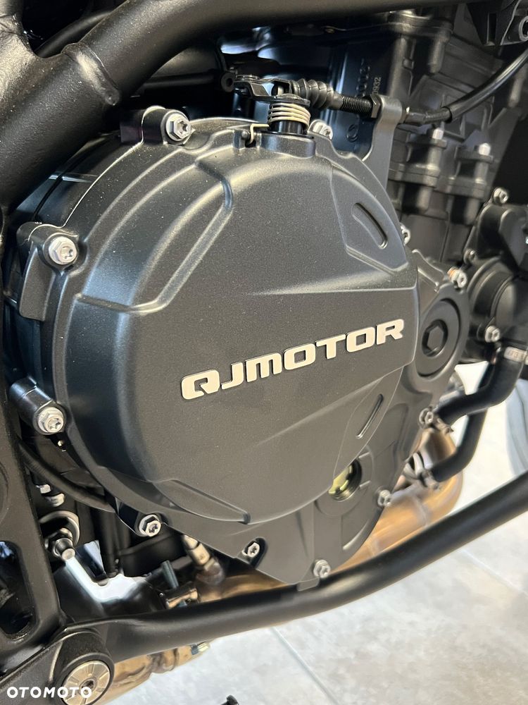QJMOTOR 900 S - 14