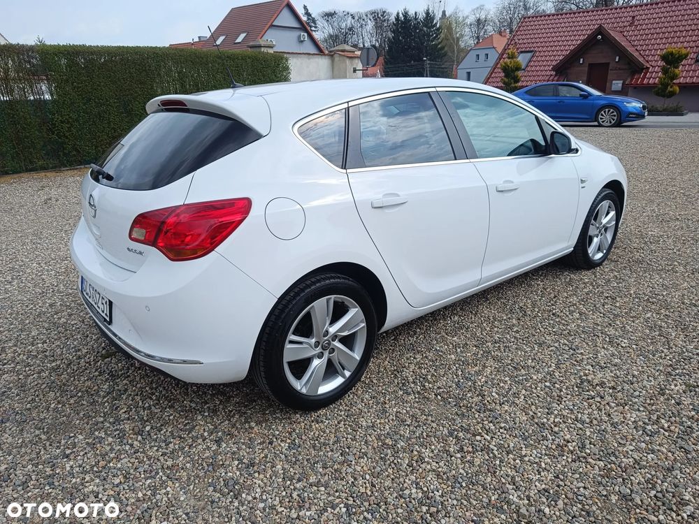 Opel Astra 1.6 ENERGY - 8