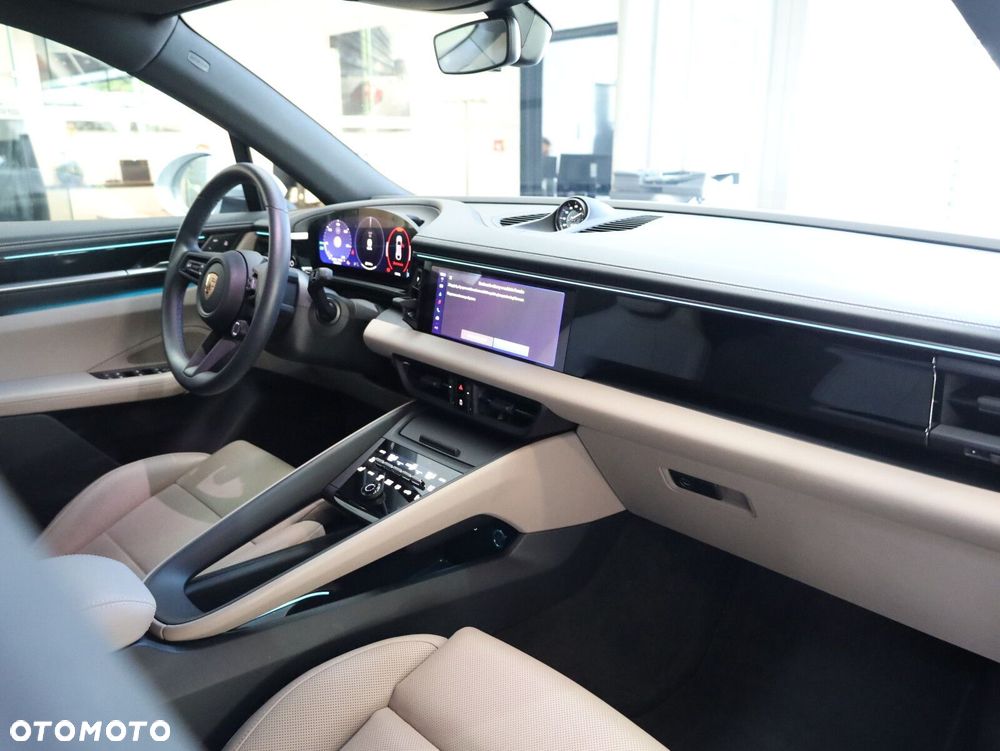 Porsche Macan - 10