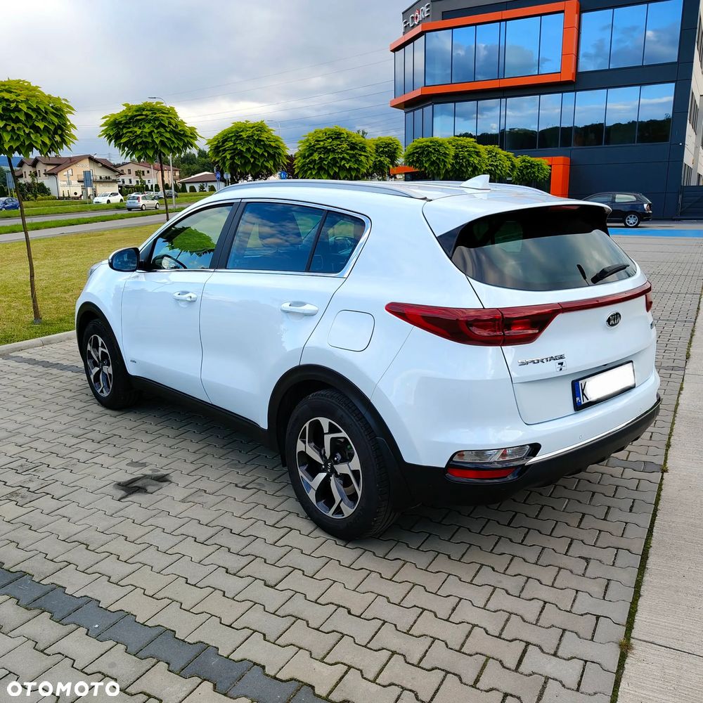 Kia Sportage 1.6 CRDI MHEV Business Line 4WD DCT - 9