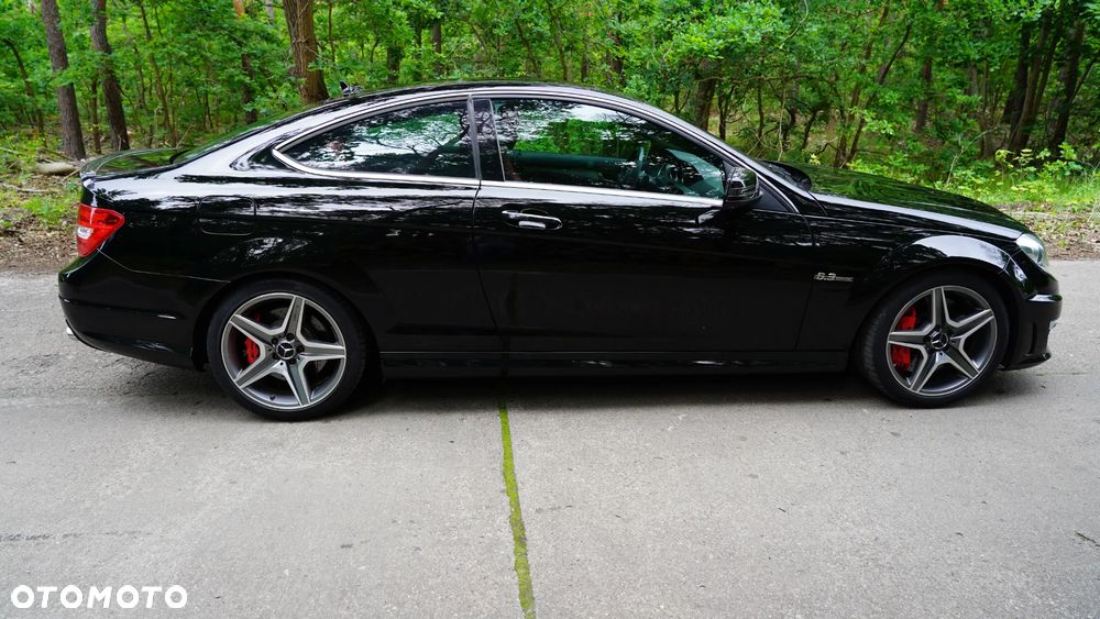 Mercedes-Benz Klasa C 63 AMG AMG SPEEDSHIFT MCT AMG Performance Package - 5