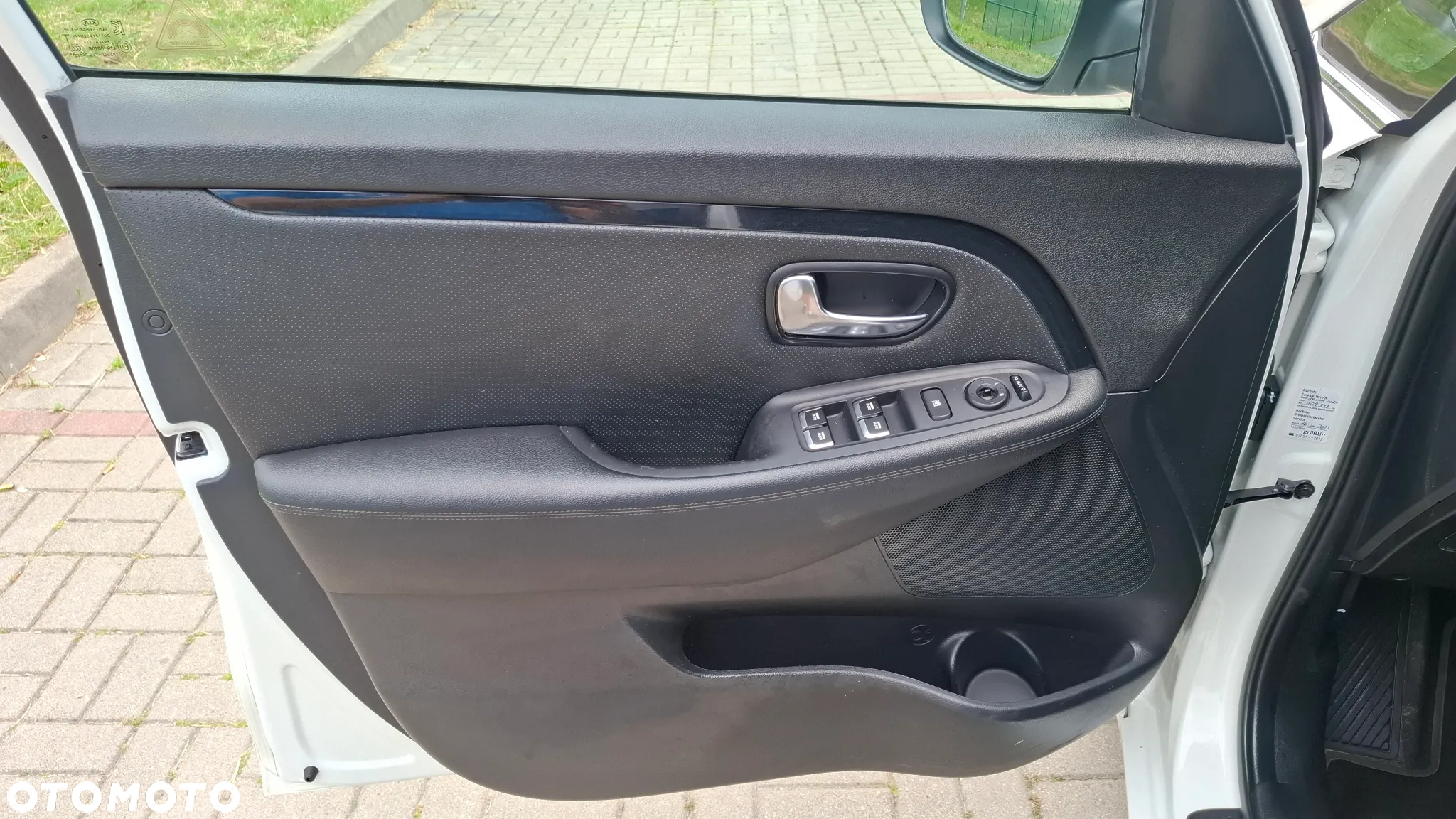 Kia Carens 1.7 CRDi Business Line 7os 7DCT - 30