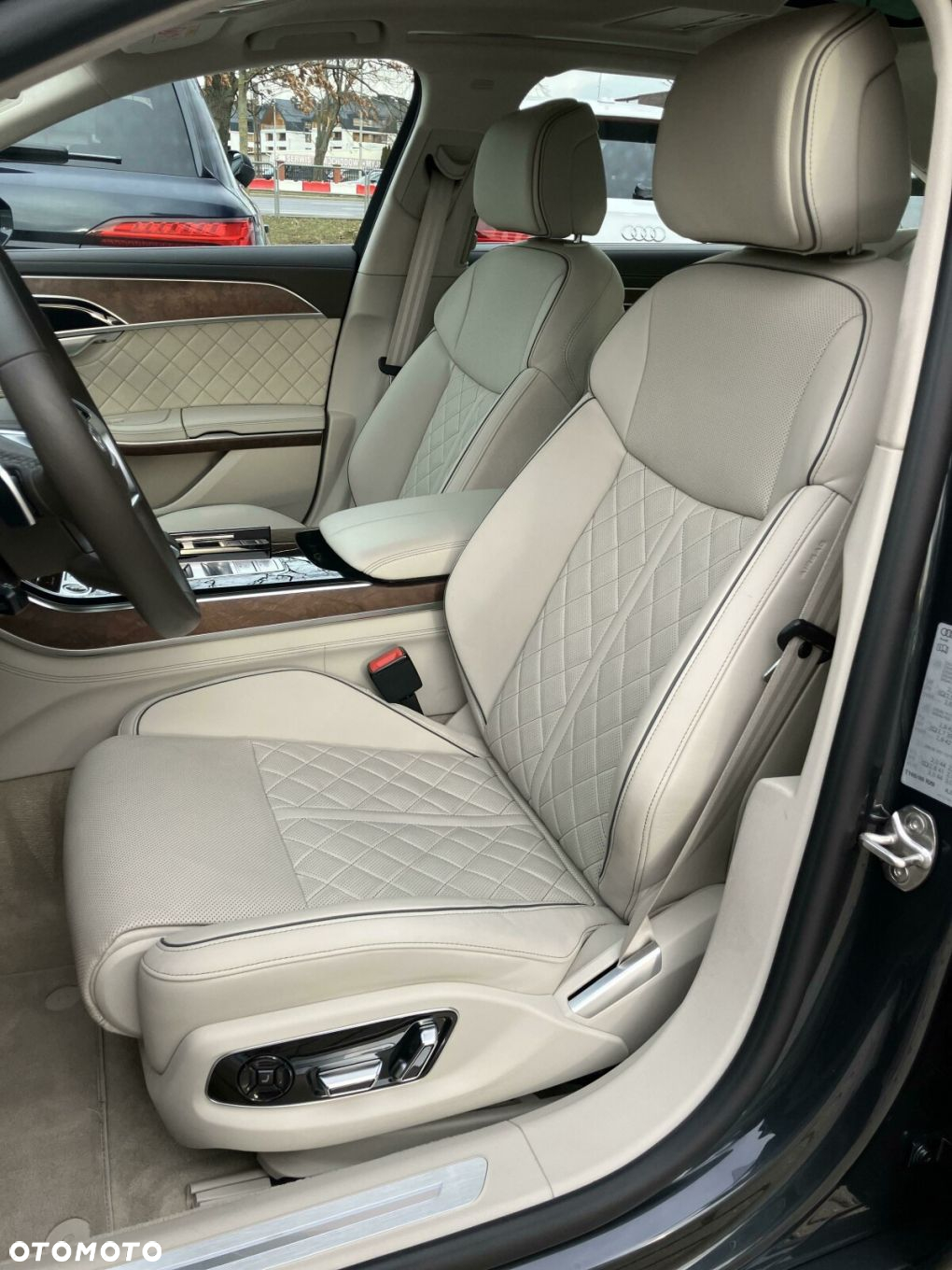 Audi A8 - 15