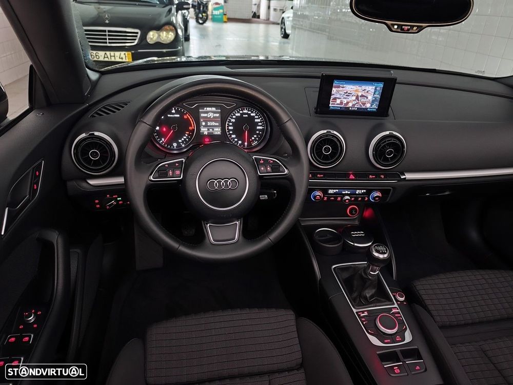 Audi A3 Cabrio 2.0 TDi Sport - 16