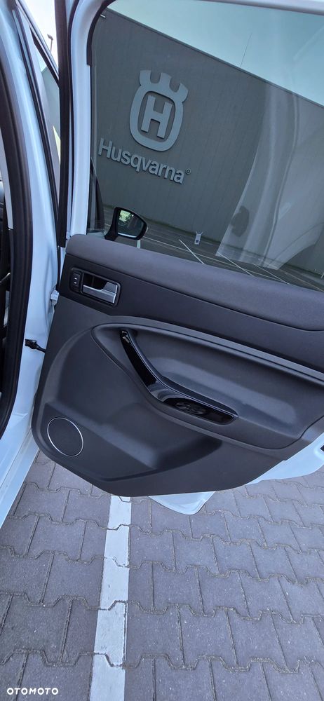 Ford Kuga 2.0 TDCi Individual - 23