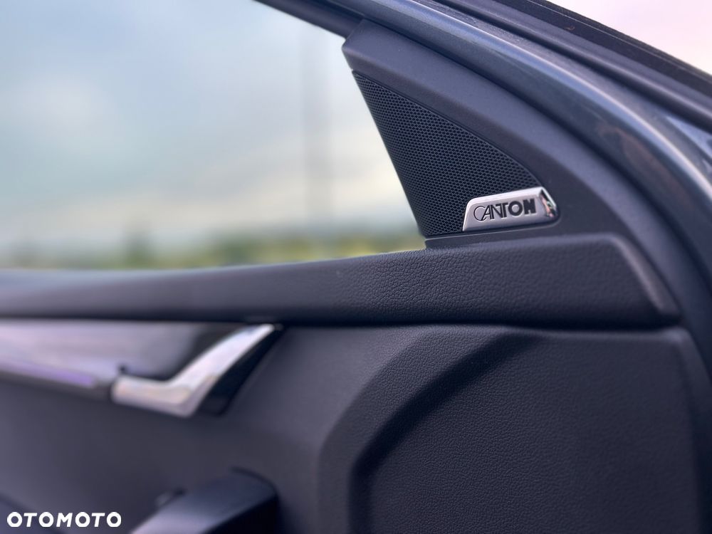 Skoda Octavia 2.0 TSI RS Challenge 245 DSG - 11