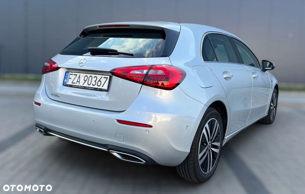 Mercedes-Benz Klasa A 250 e PHEV AMG Line 8G-DCT - 4