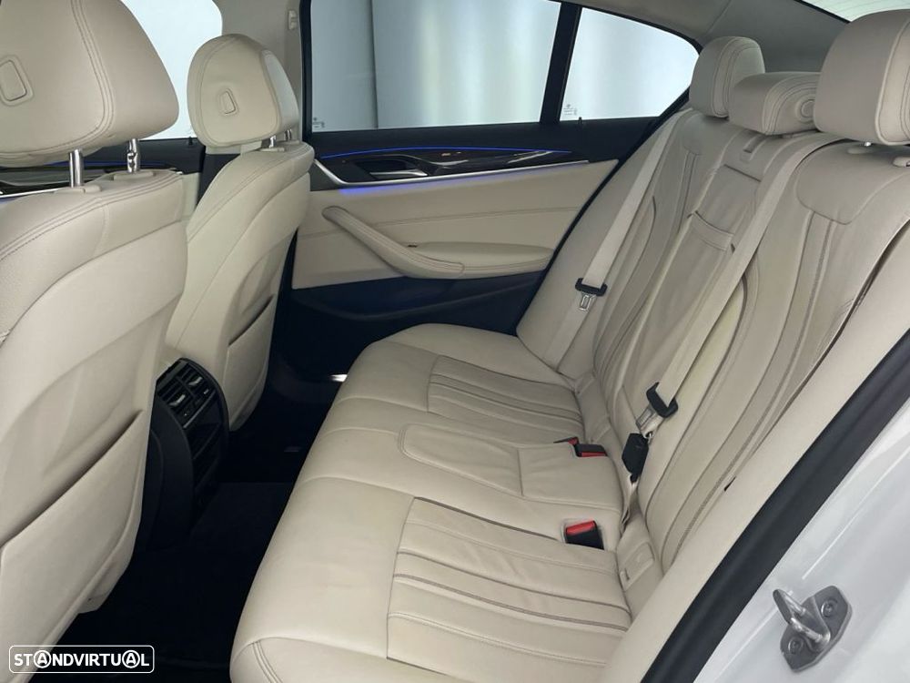 BMW 520 d Aut. Luxury Line - 12
