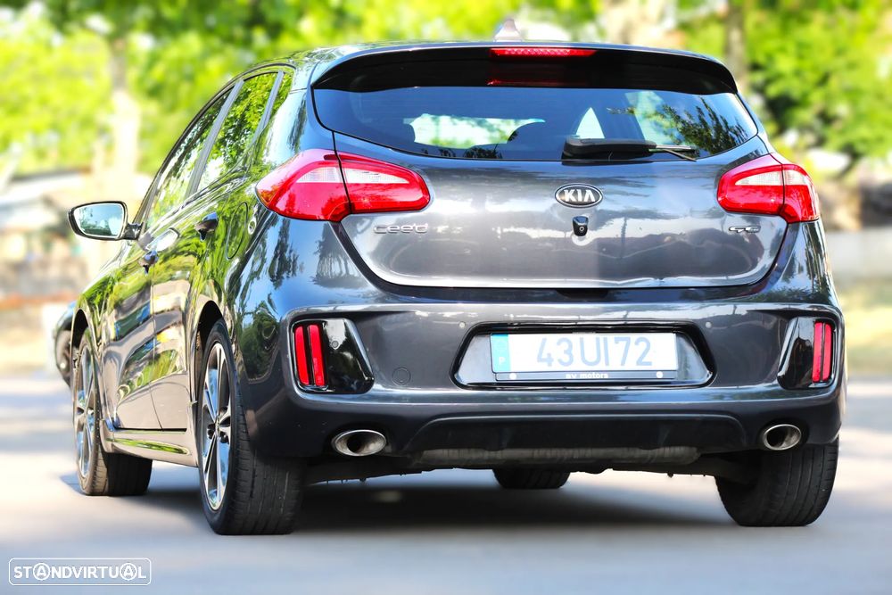 Kia Ceed 1.6 CRDi GT Line - 13