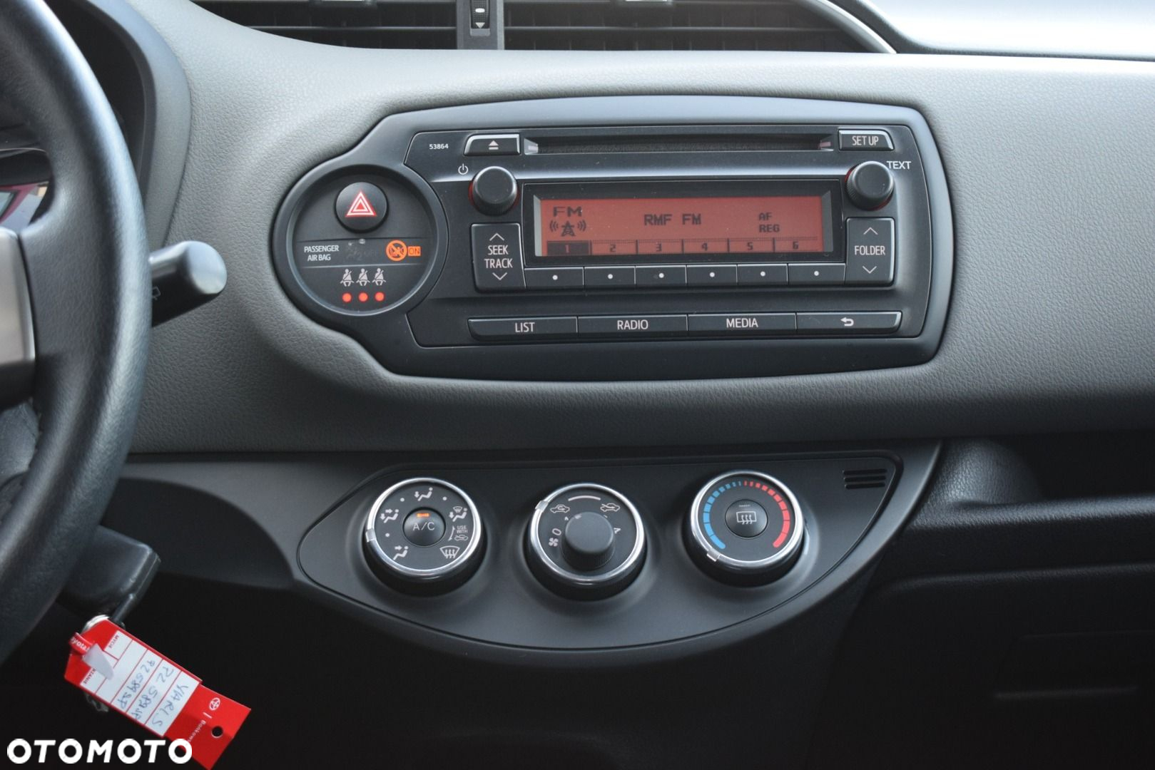 Toyota Yaris 1.0 Active EU6 - 16