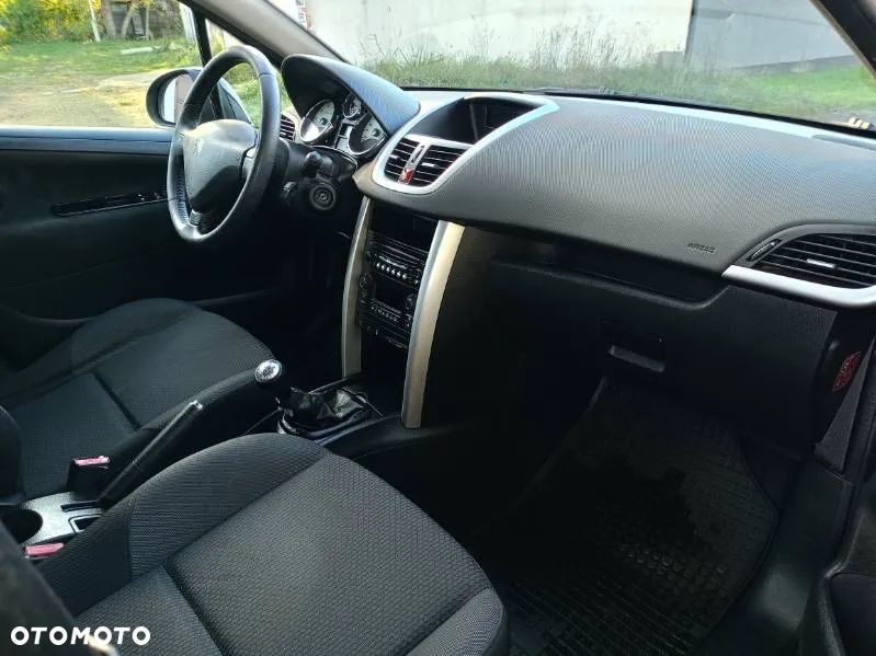 Peugeot 207 1.4 Trendy - 7