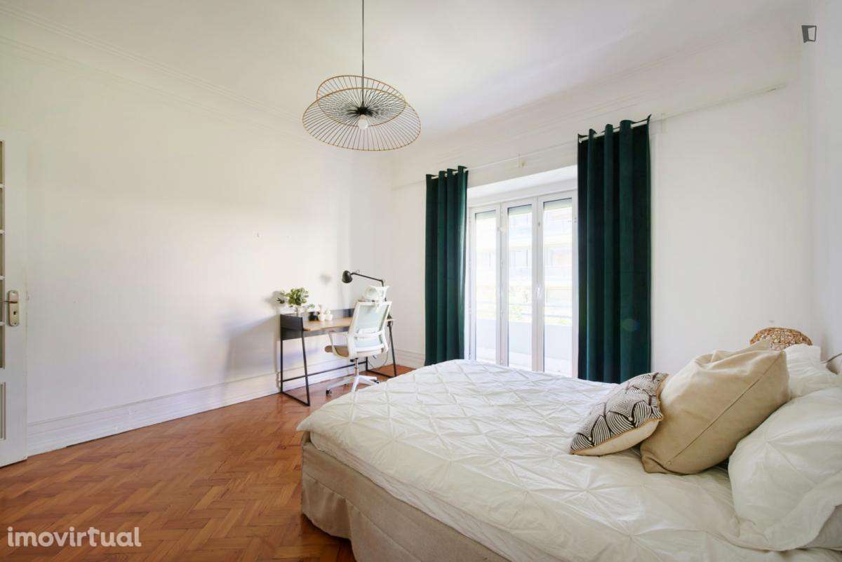 Quarto - localizado em Marquês de Pombal Lisbon - Grande imagem: 4/14