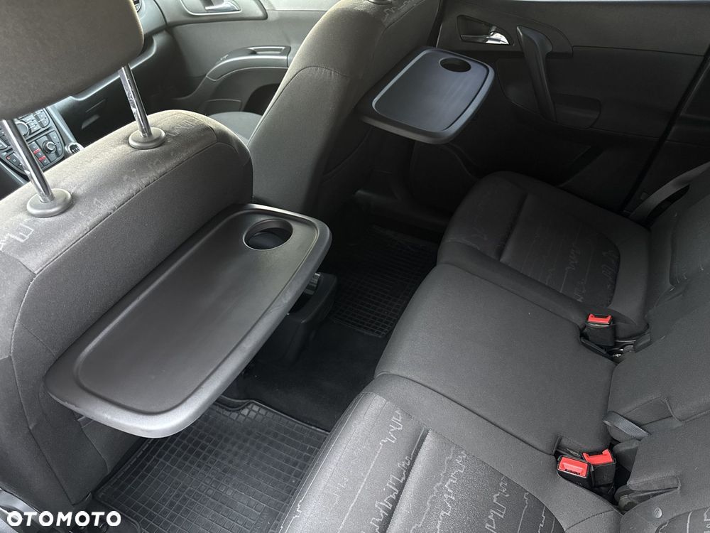 Opel Meriva - 13
