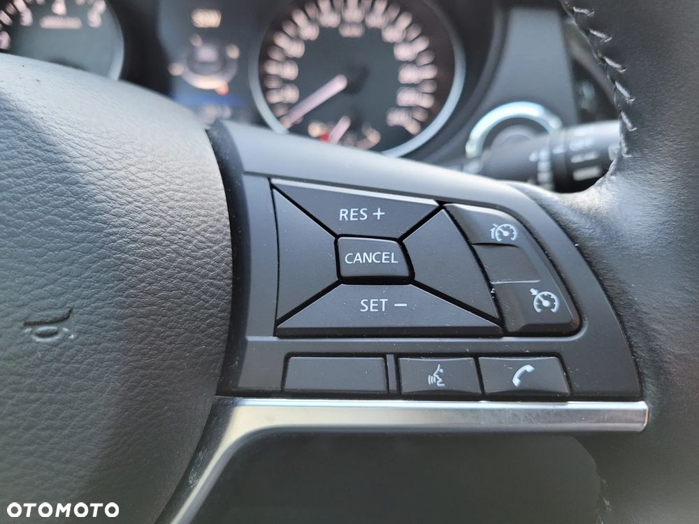 Nissan Qashqai 1.3 DIG-T N-Connecta EU6d - 21