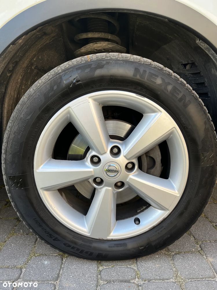 Nissan Qashqai 2.0 dCi DPF acenta - 19