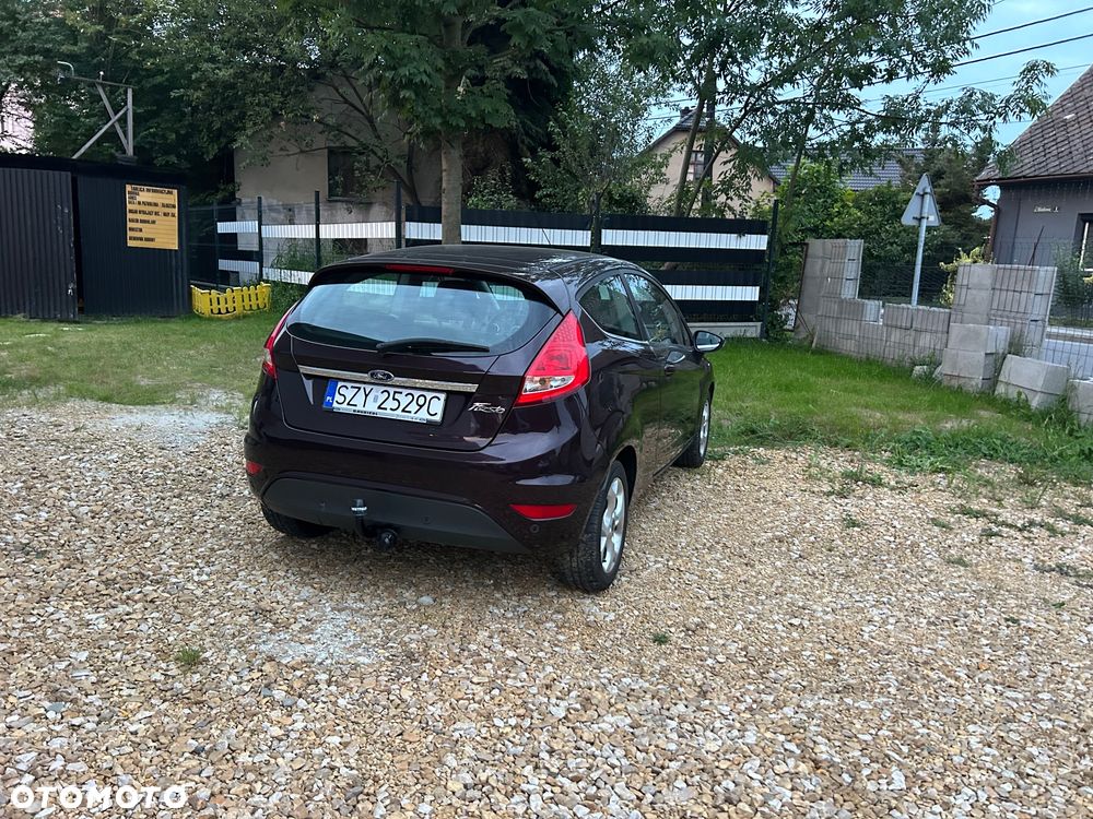 Ford Fiesta 1.25 Ghia - 30