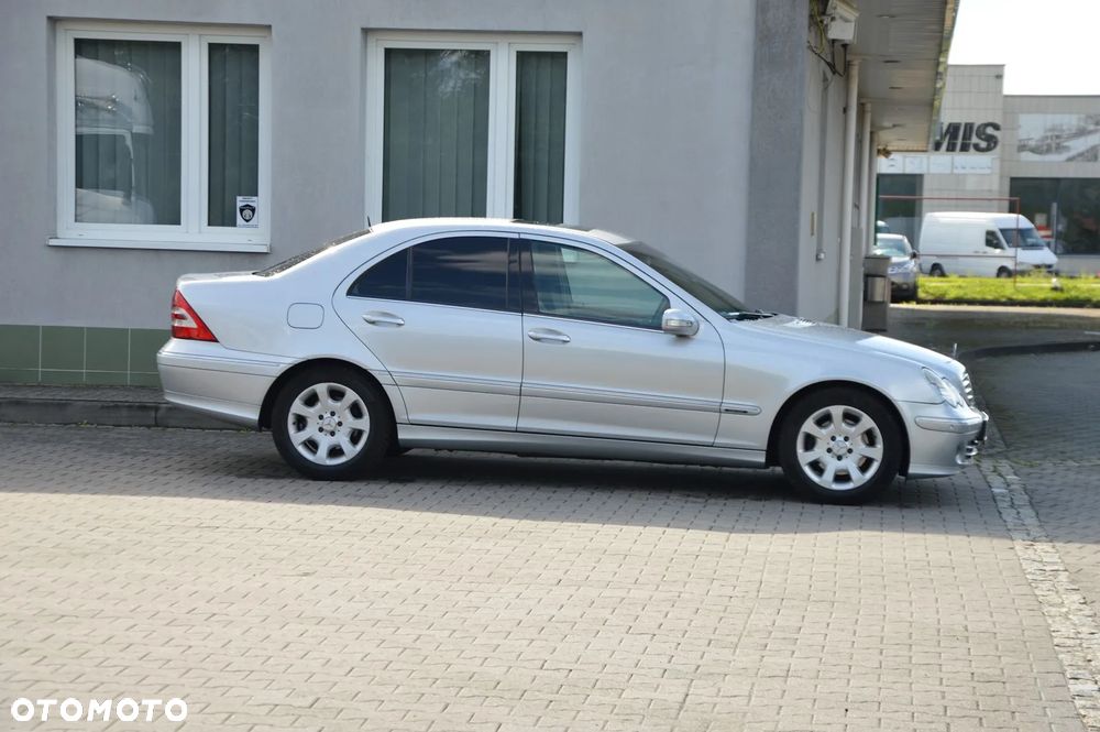 Mercedes-Benz Klasa C 280 7G-TRONIC Elegance - 10