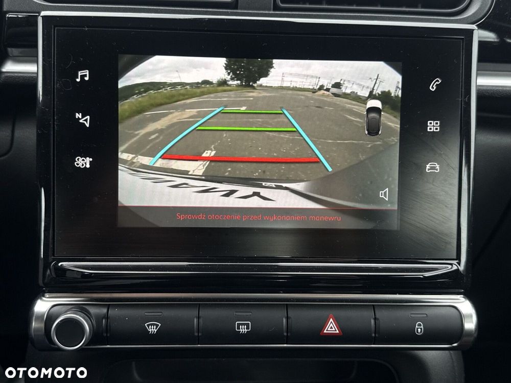Citroën C3 1.2 PureTech Shine - 17