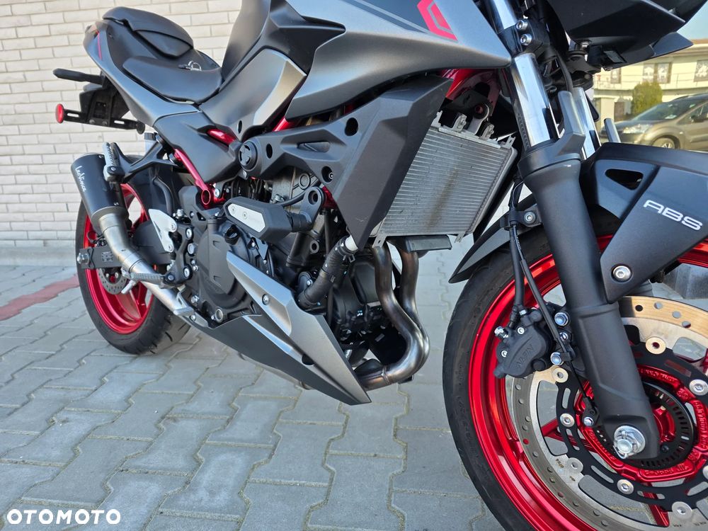 Kawasaki Z - 5