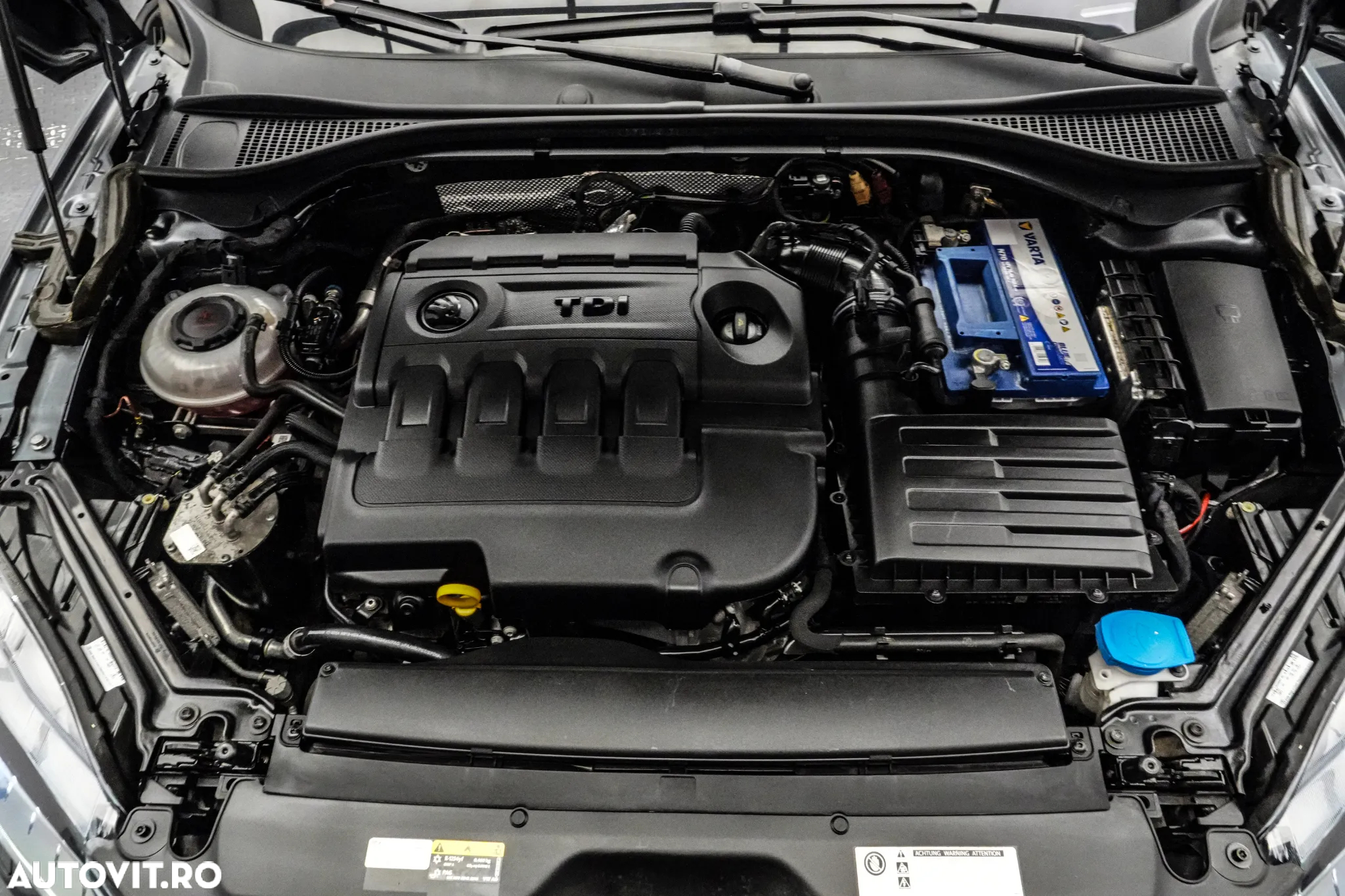 Skoda Superb 2.0 TDI Style - 25