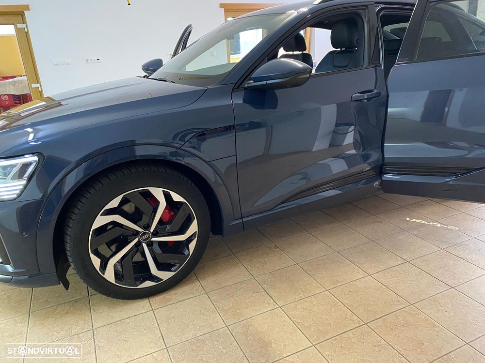 Audi Q8 e-Tron Sportback 55 quattro S line - 4