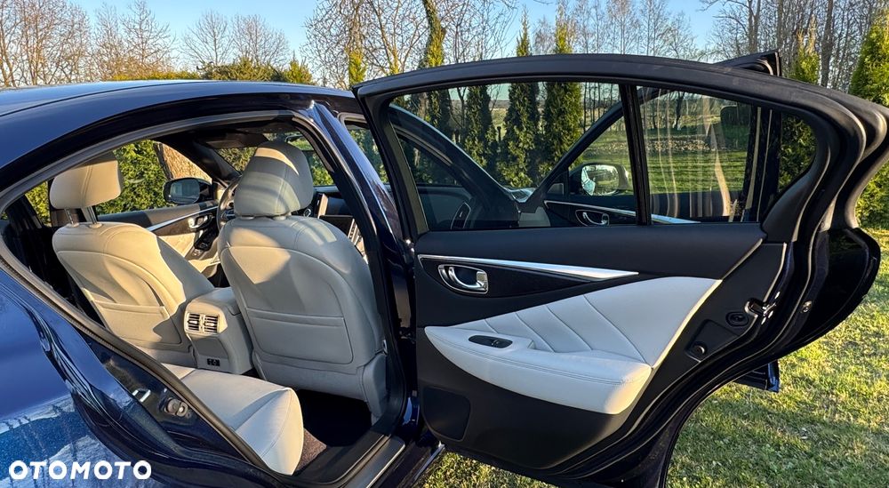 Infiniti Q50 - 13