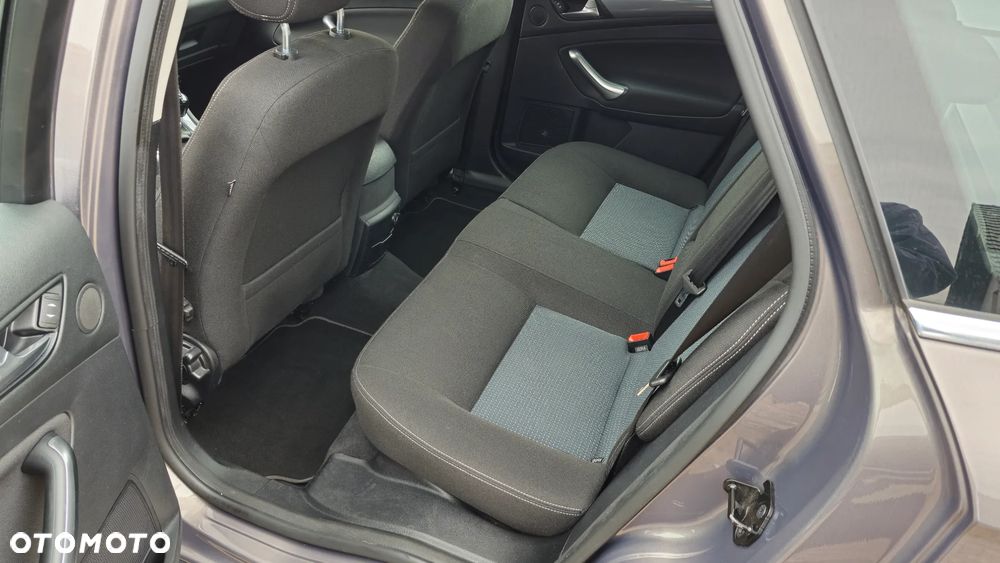 Ford Mondeo 1.6 TDCi ECOnetic Start-Stopp Trend - 9