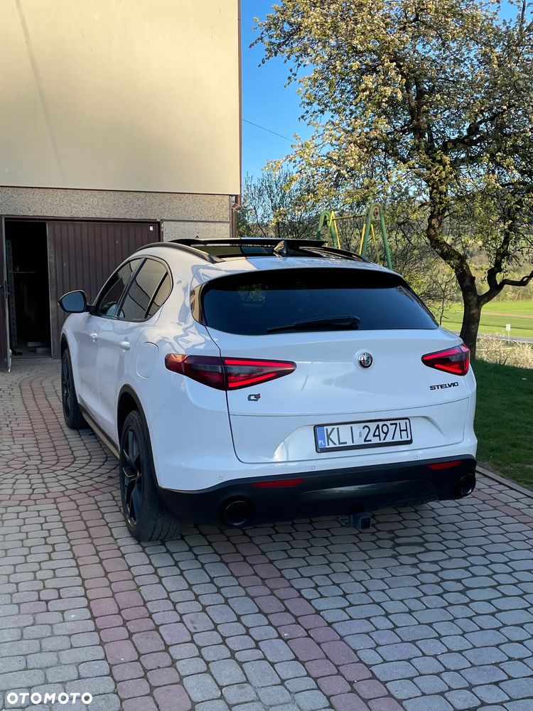 Alfa Romeo Stelvio 2.0 Turbo 16V AT8-Q4 Sprint - 5