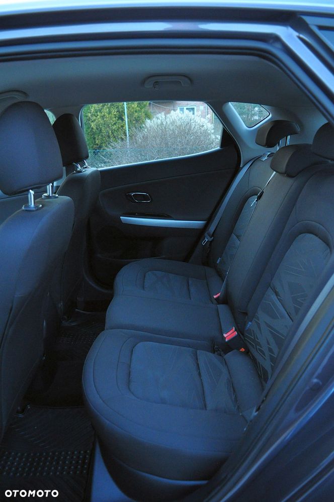 Kia Ceed 1.6 CRDi 128 Spirit - 23