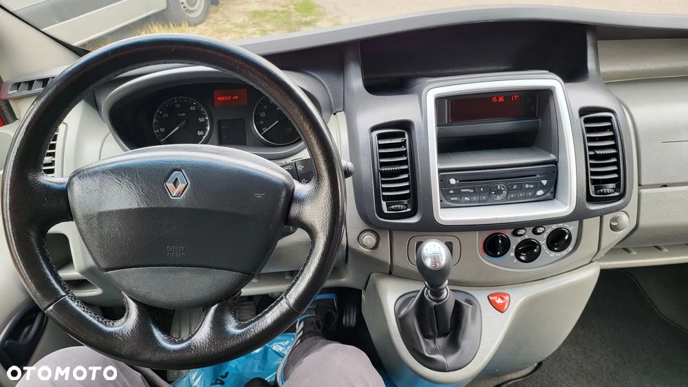 Renault Trafic 2.0 16V Combi L1H1 - 16
