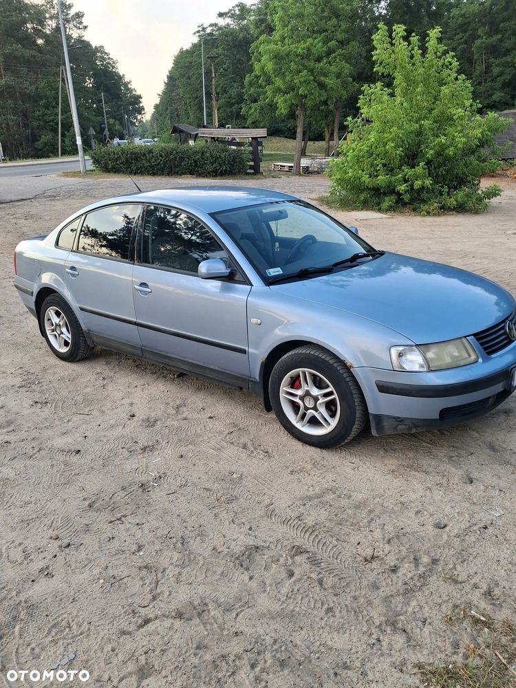 Volkswagen Passat 1.8T - 17