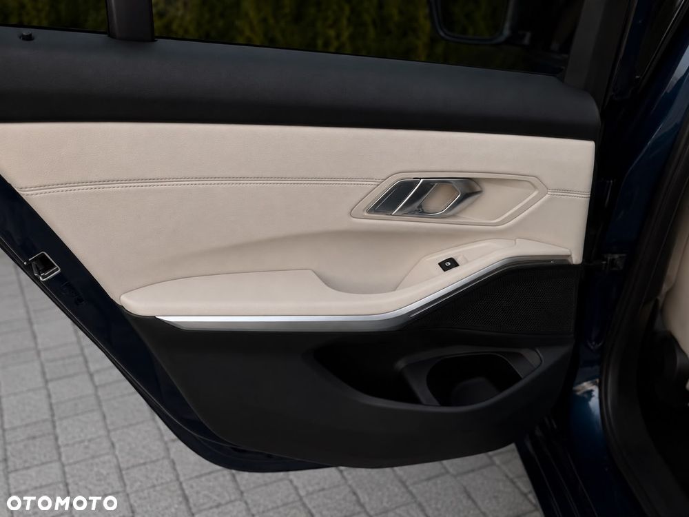 BMW Seria 3 - 15