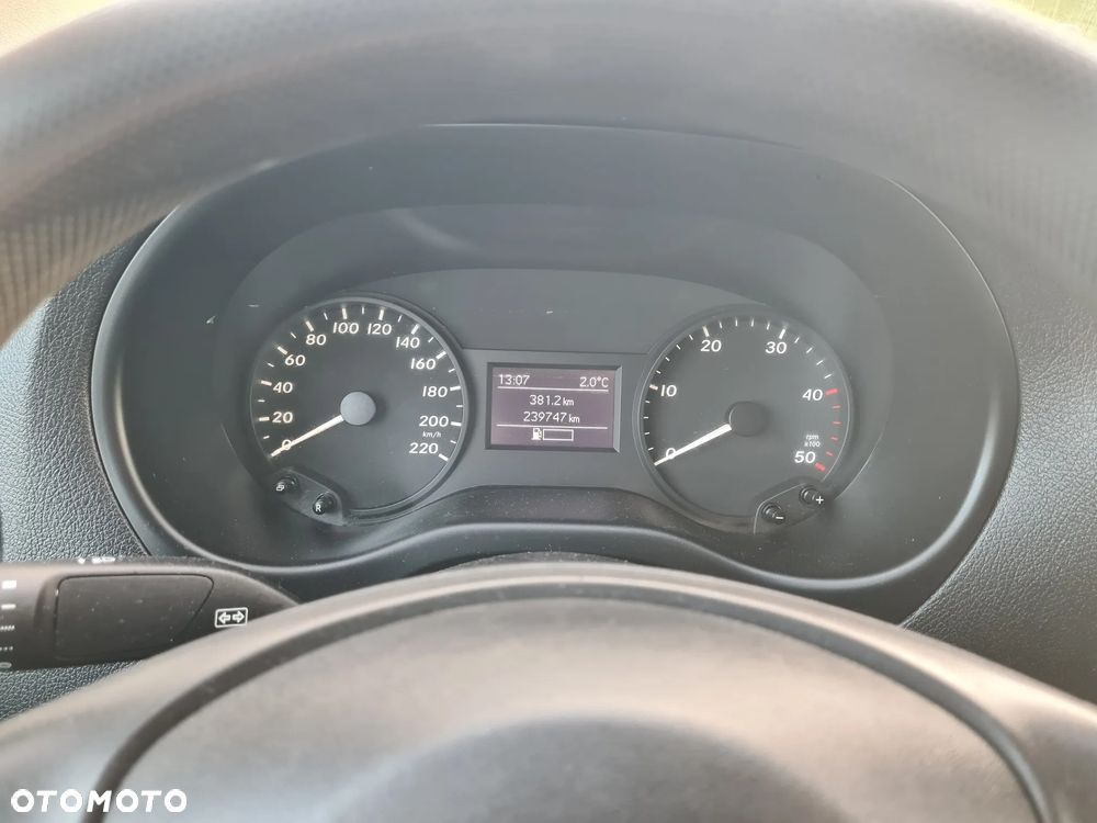 Mercedes-Benz VITO - 10
