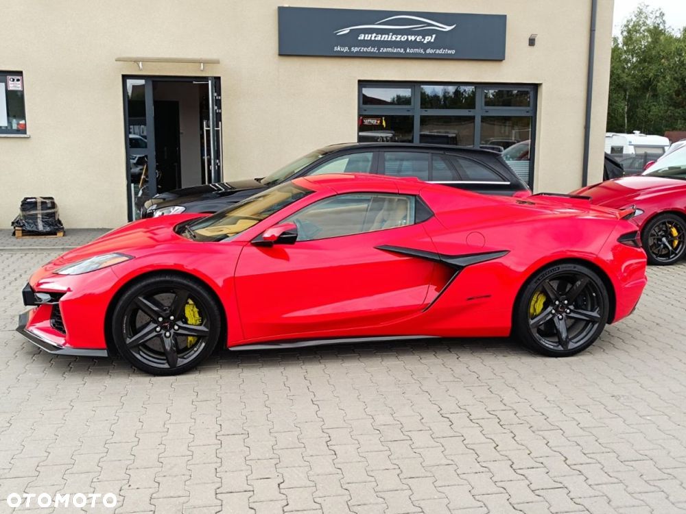 Chevrolet Corvette - 19