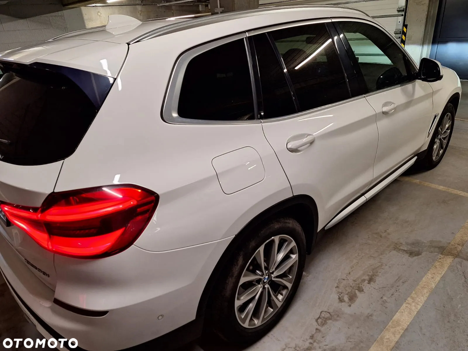 BMW X3 xDrive30i Advantage - 3