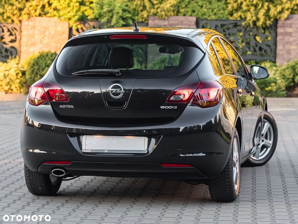 Opel Astra 1.4 Turbo Cosmo - 12