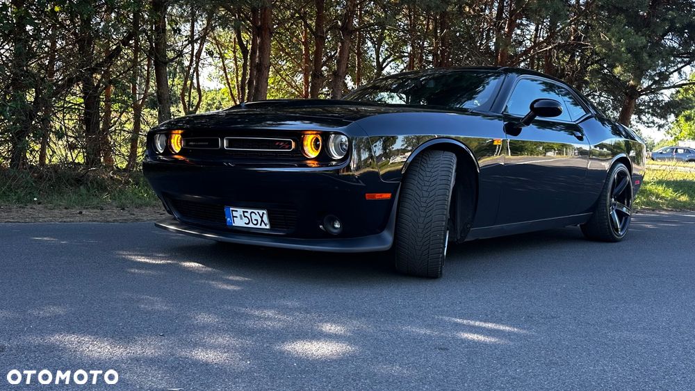 Dodge Challenger - 14