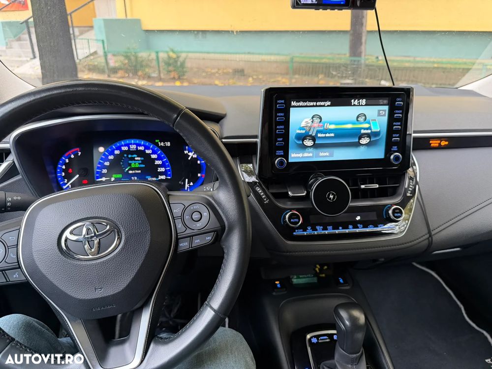 Toyota Corolla - 5
