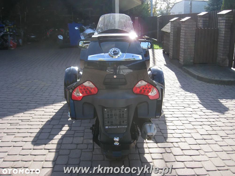 Can-Am Spyder - 4