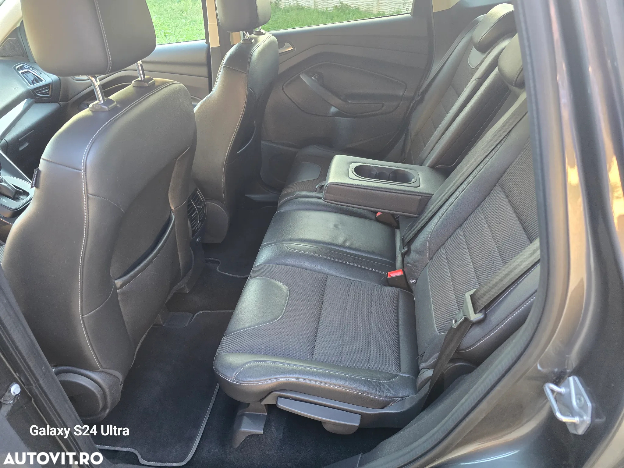 Ford Kuga 2.0 TDCi 4WD Powershift Titanium - 6