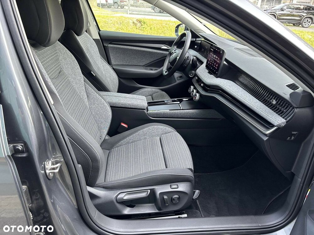 Skoda Superb 2.0 TDI SCR Selection DSG - 15