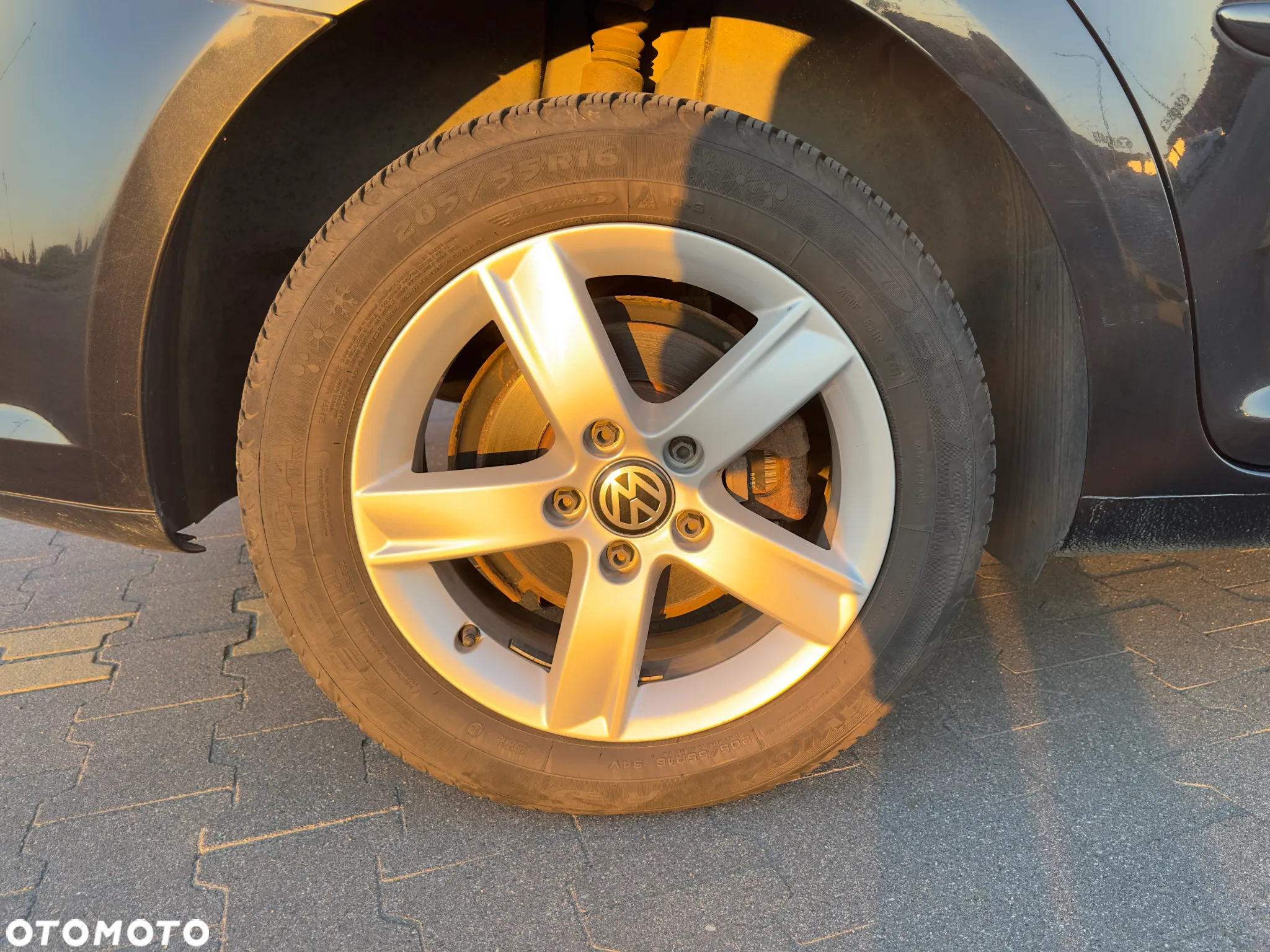 Volkswagen Touran 1.6 TDI DPF BlueMot Trendline - 14