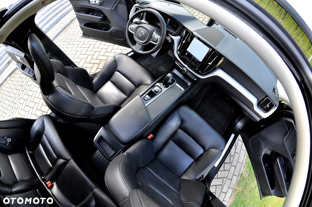 Volvo XC 60 T6 AWD Recharge Geartronic Inscription - 25