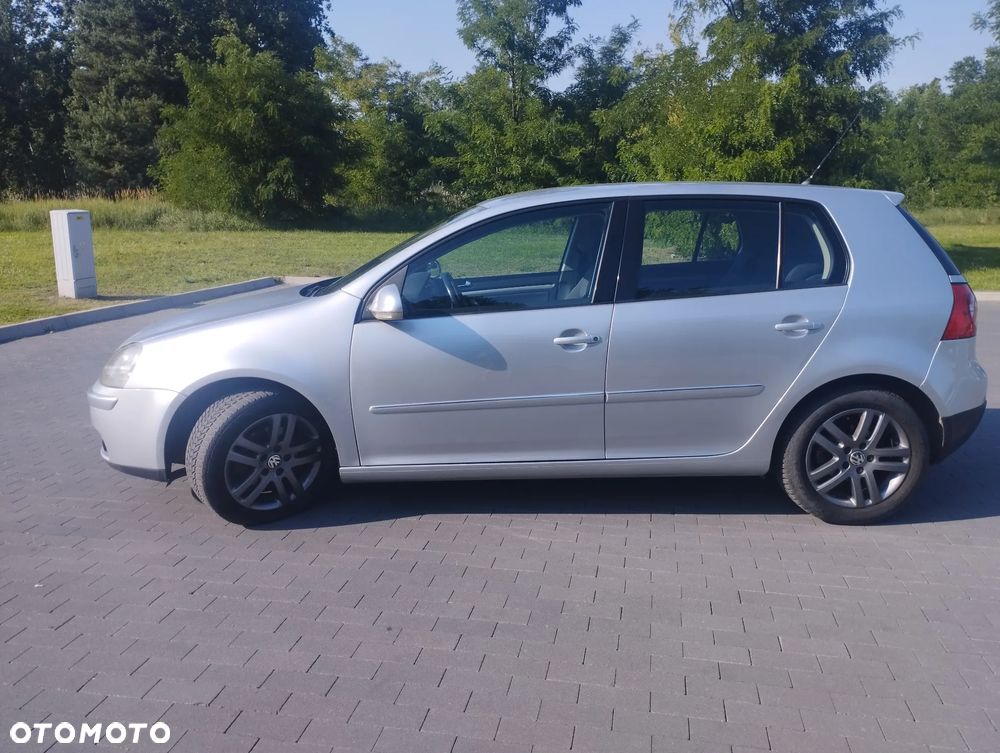 Volkswagen Golf - 4