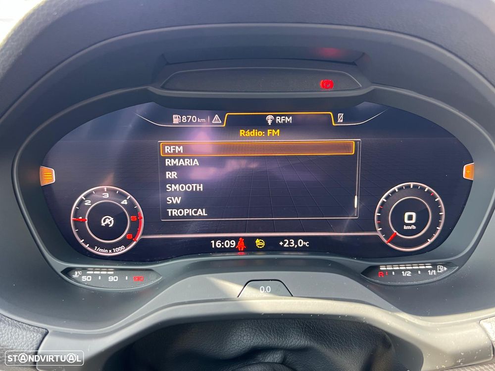 Audi Q2 30 TDI - 21